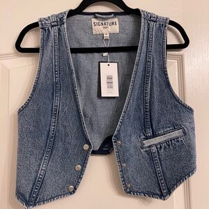 Signature 8 western denim snap vest
